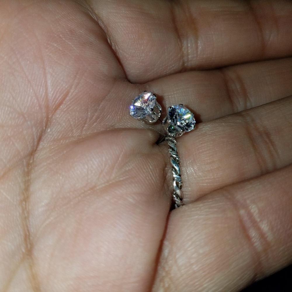 Engagement ring set - Picture 5 of 8